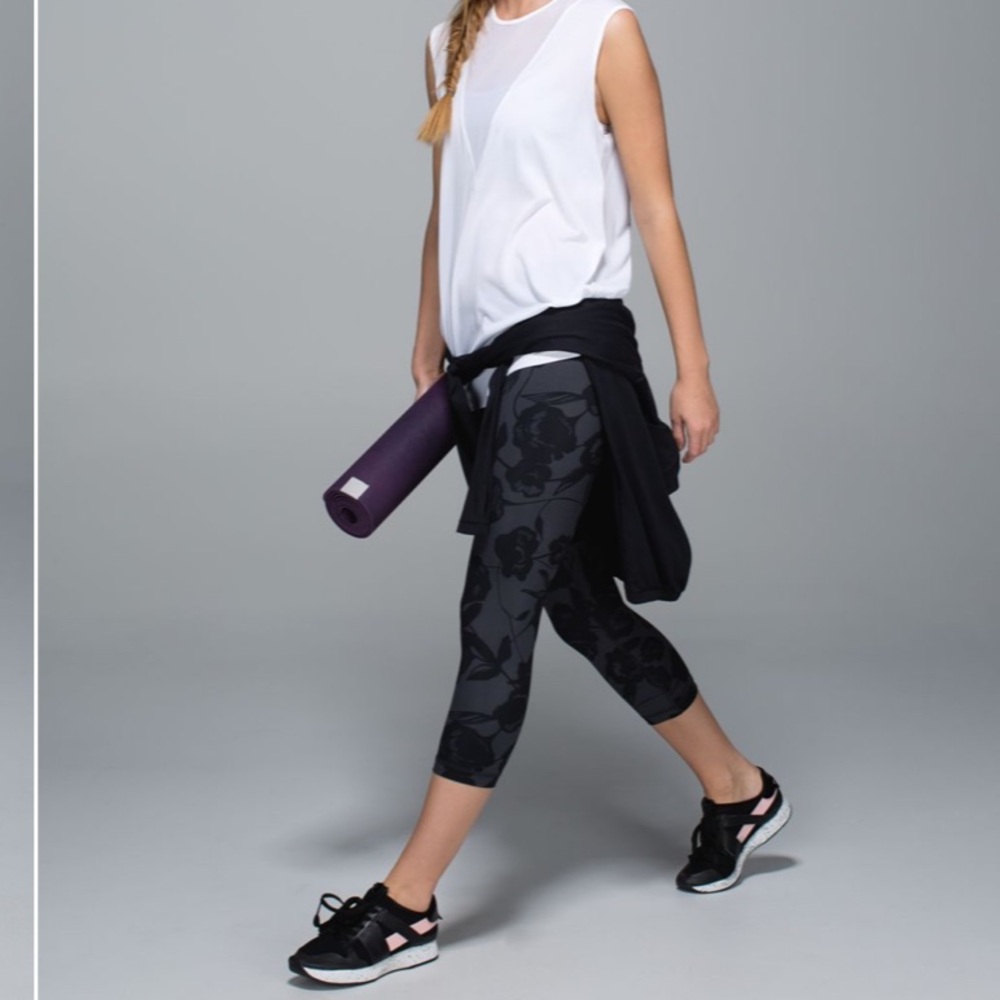 Lululemon Wunder Under Crop II *Full-On Luxtreme Flat Inky Floral Printed Black - Picture 4 of 7
